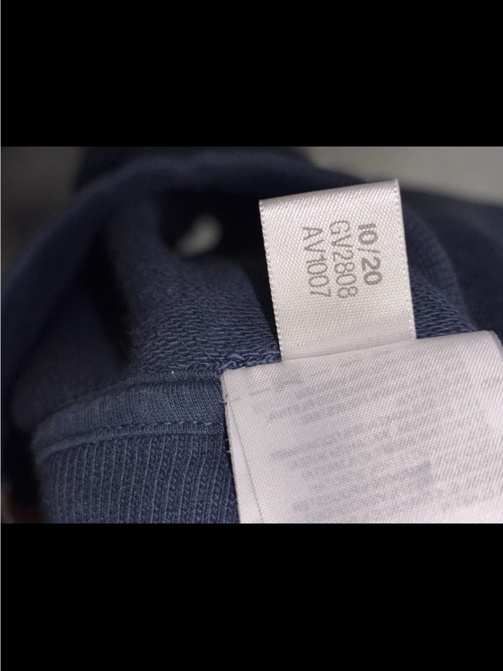 Adidas Essentials Colorblock Sweatshirt Navy Blue Pink Spell Out Logo Woman’s M - Picture 8 of 8
